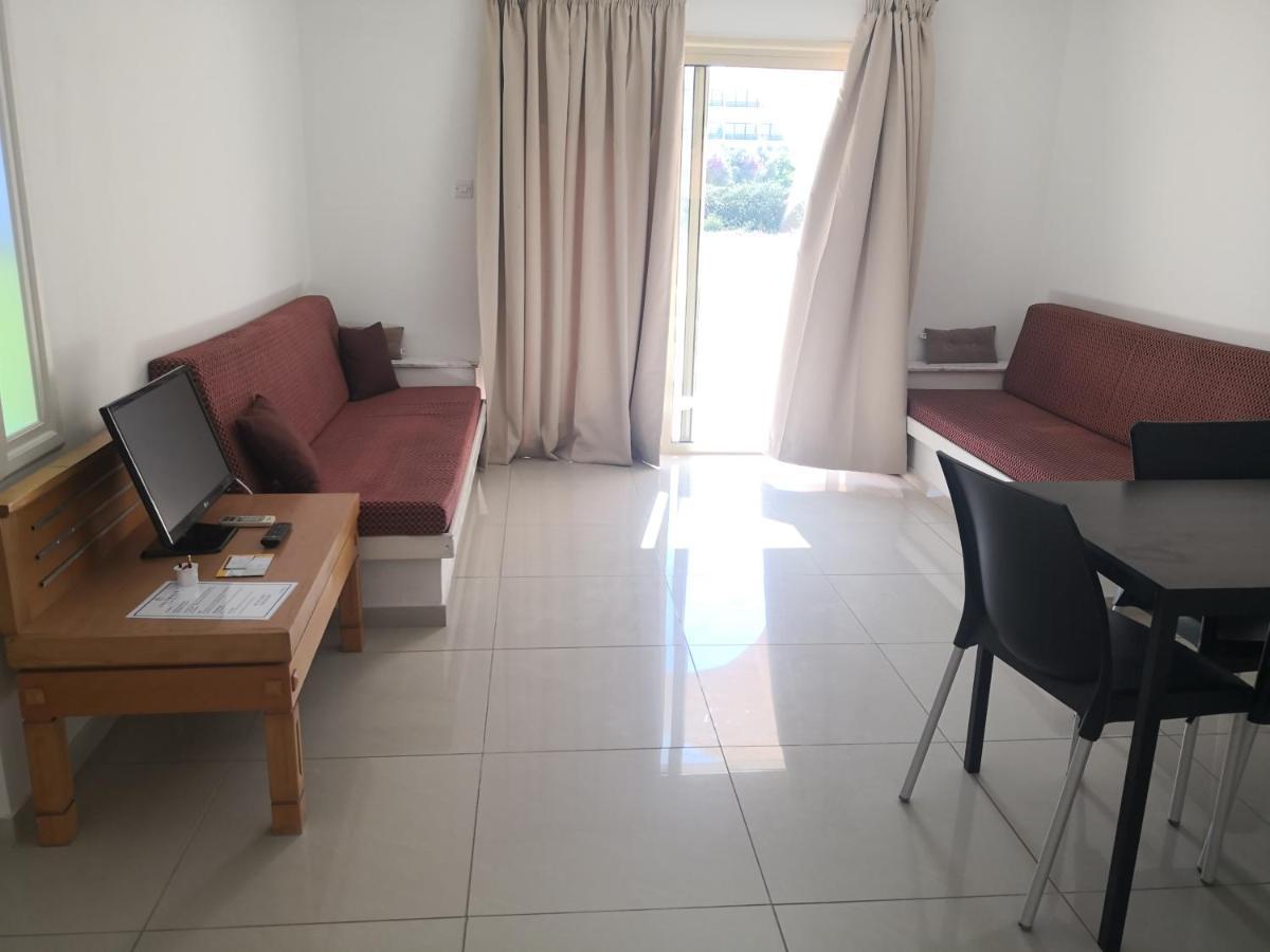 Seashell Apartments Paphos Luaran gambar