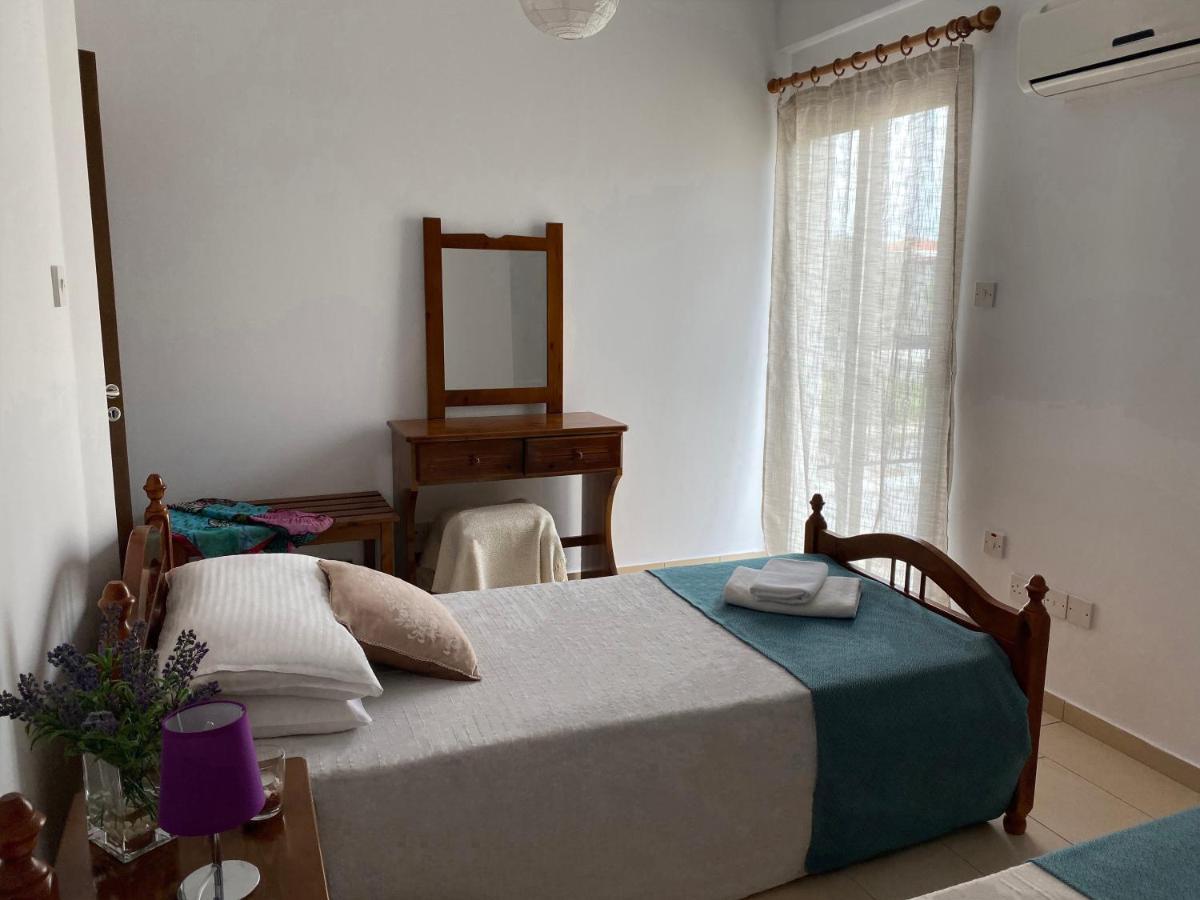 Seashell Apartments Paphos Luaran gambar